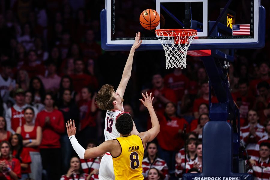 Deadspin | No. 24 Arizona handles Arizona State in shootout