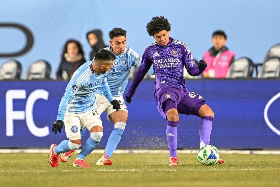 Deadspin | Orlando City sign 16-year-old M Gustavo Caraballo