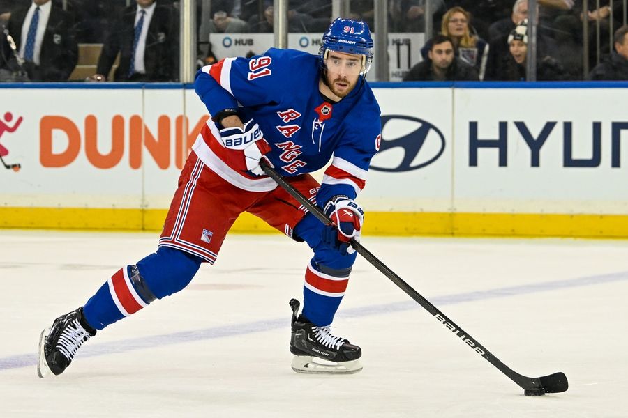 Deadspin | Rangers to sit F Reilly Smith on Sunday with trade deadline approaching