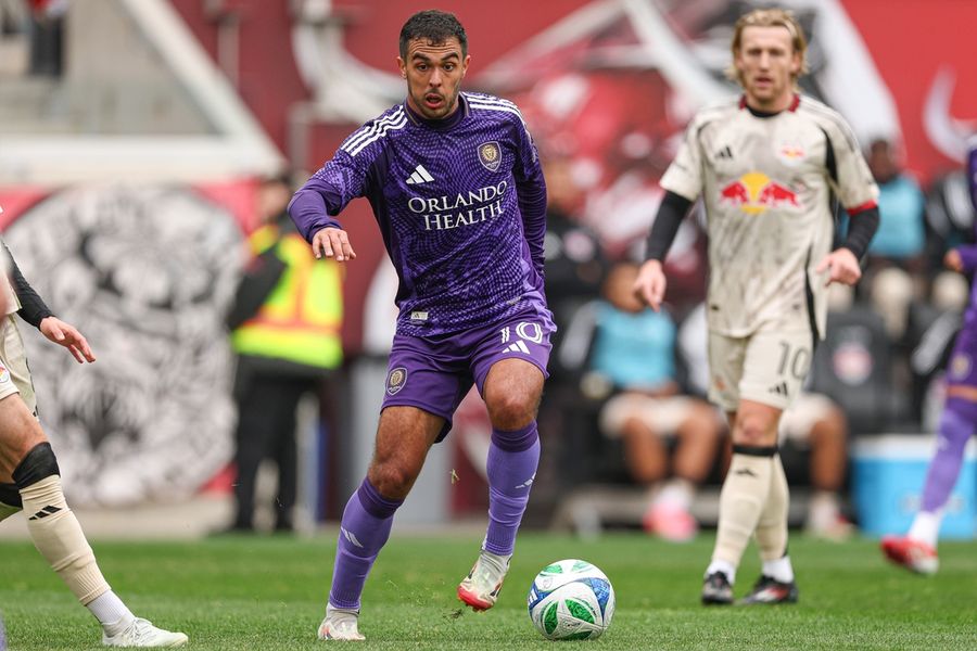 Deadspin | Red Bulls, Orlando City draw 2-2 in playoff rematch