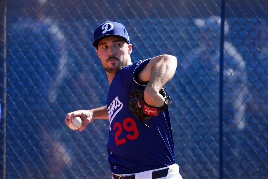 Deadspin | Report: Dodgers RHP Michael Grove has season-ending surgery