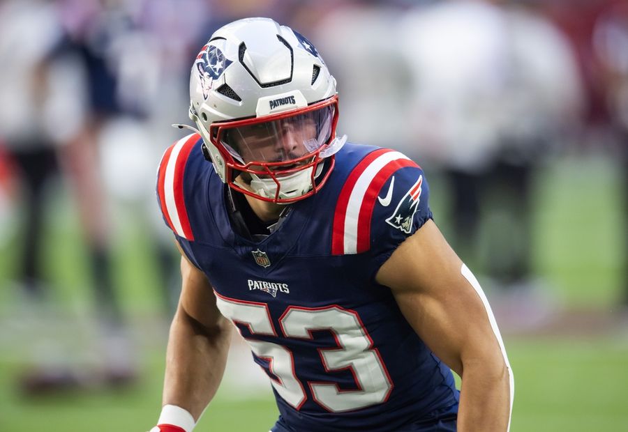 Deadspin | Report: Pats match Raiders' offer, retain LB Christian Elliss