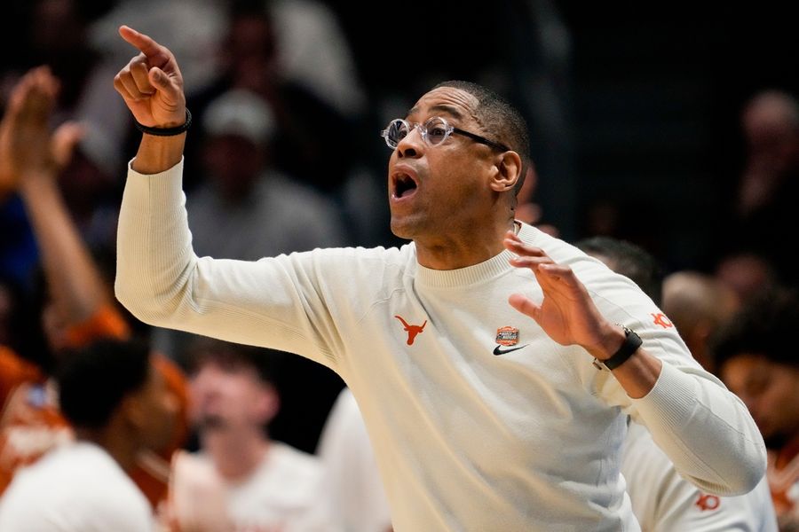 Deadspin | Reports: Texas plans to fire coach Rodney Terry