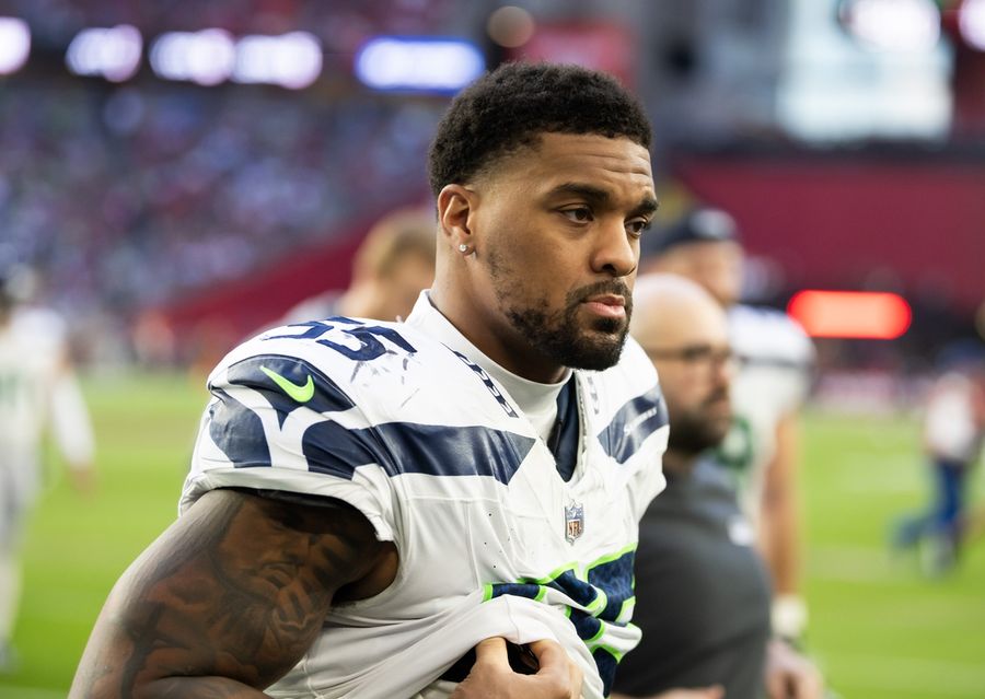 Deadspin | Seahawks release 4, including OT George Fant, OLB Dre’Mont Jones