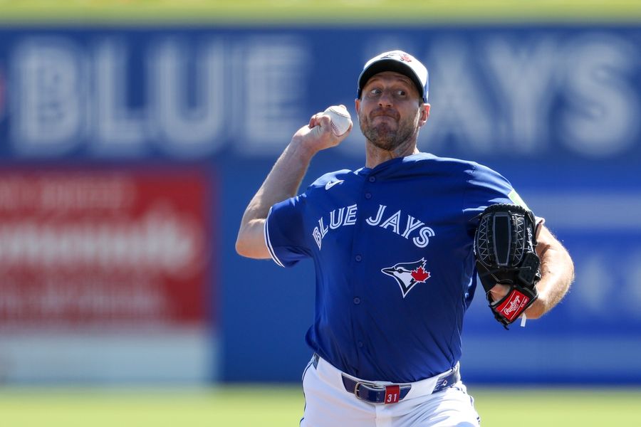 Deadspin | Spring training roundup: Max Scherzer sharp, Jays blank Tigers