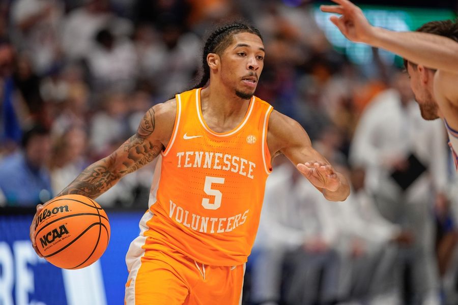 Deadspin | Tennessee 'locked in' for first-round fight with No. 15 seed Wofford