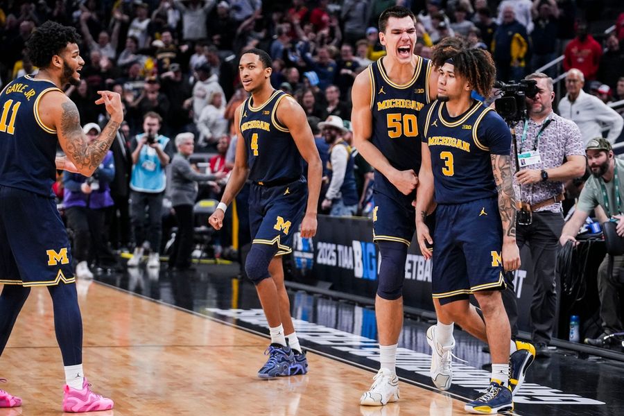 Deadspin | Top 25 tournament roundup: No. 22 Michigan stuns No. 11 Maryland