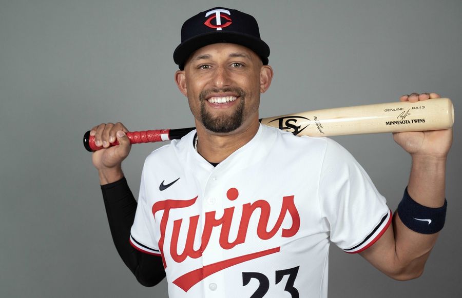 Deadspin | Twins 3B Royce Lewis sidelined with hamstring strain