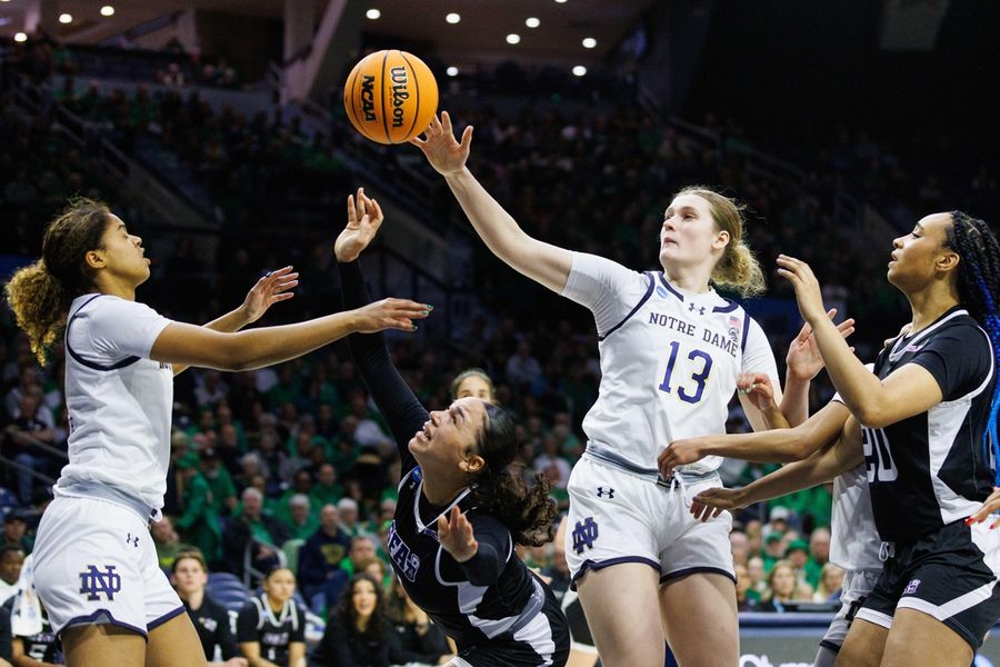 Deadspin | Women's NCAA Roundup: No. 2 TCU, No. 3 Notre Dame advance