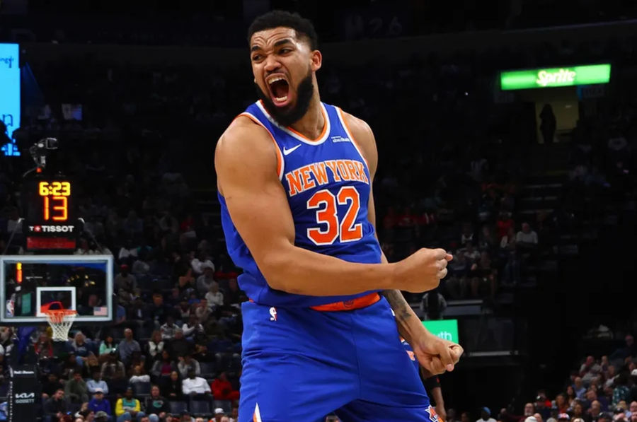 Karl-Anthony Towns Is Back, But New York Knicks Fans Still Have Trust Issues | Deadspin.com