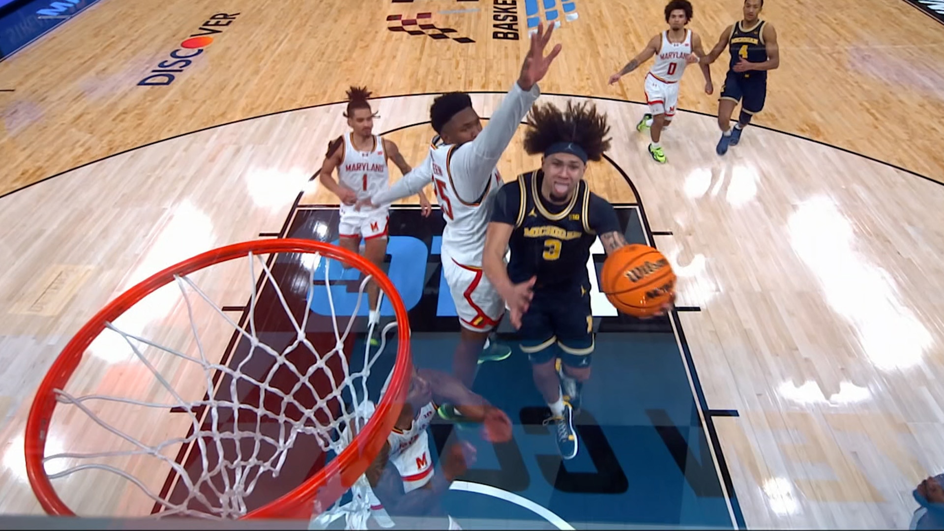 Michigan's Tre Donaldson finishes game-winning layup in final seconds to defeat Maryland