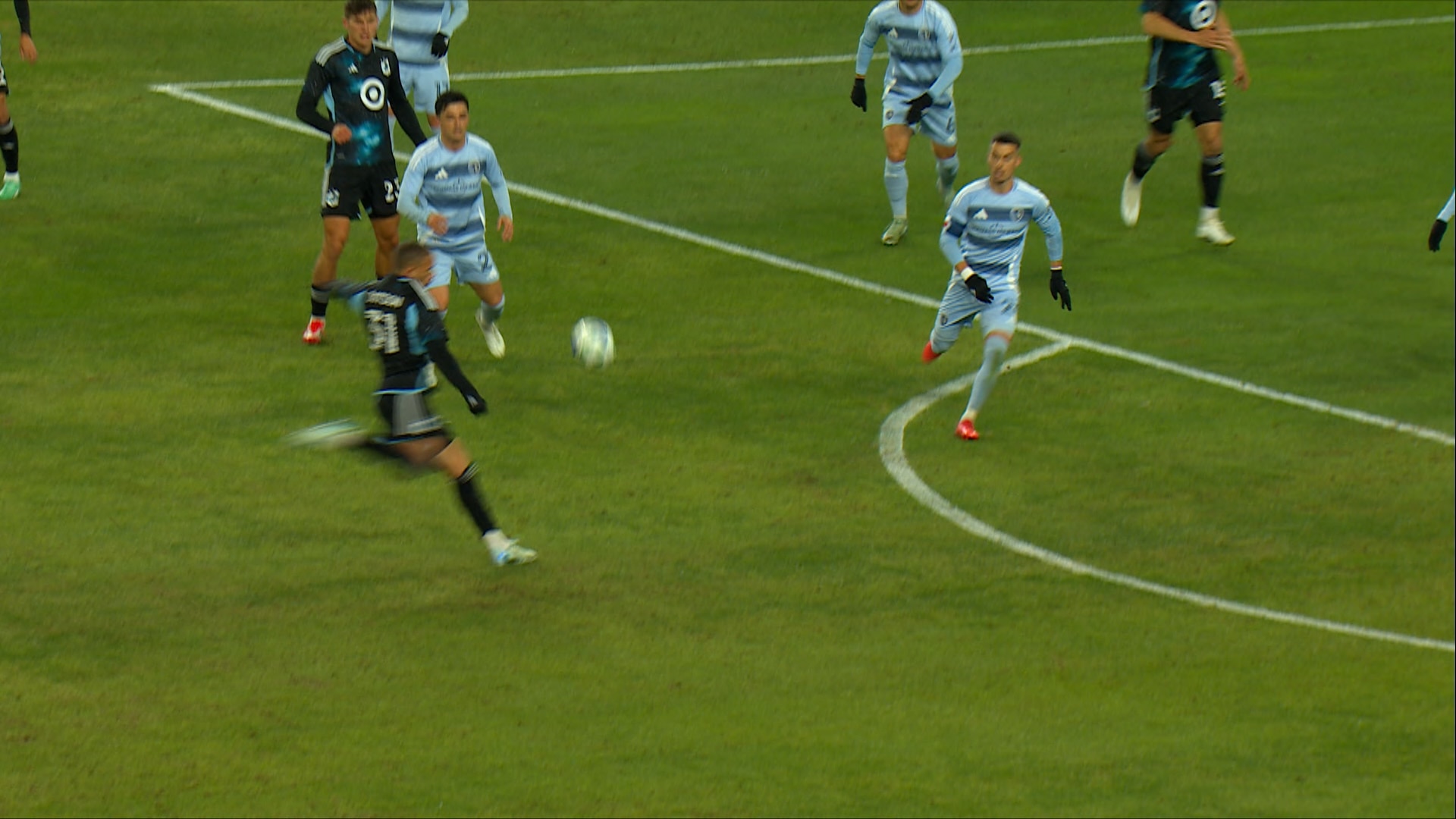 Minnesota United's Hassani Dotson pulls off an OUTRAGEOUS outside-the-box volley vs. Sporting Kansas City