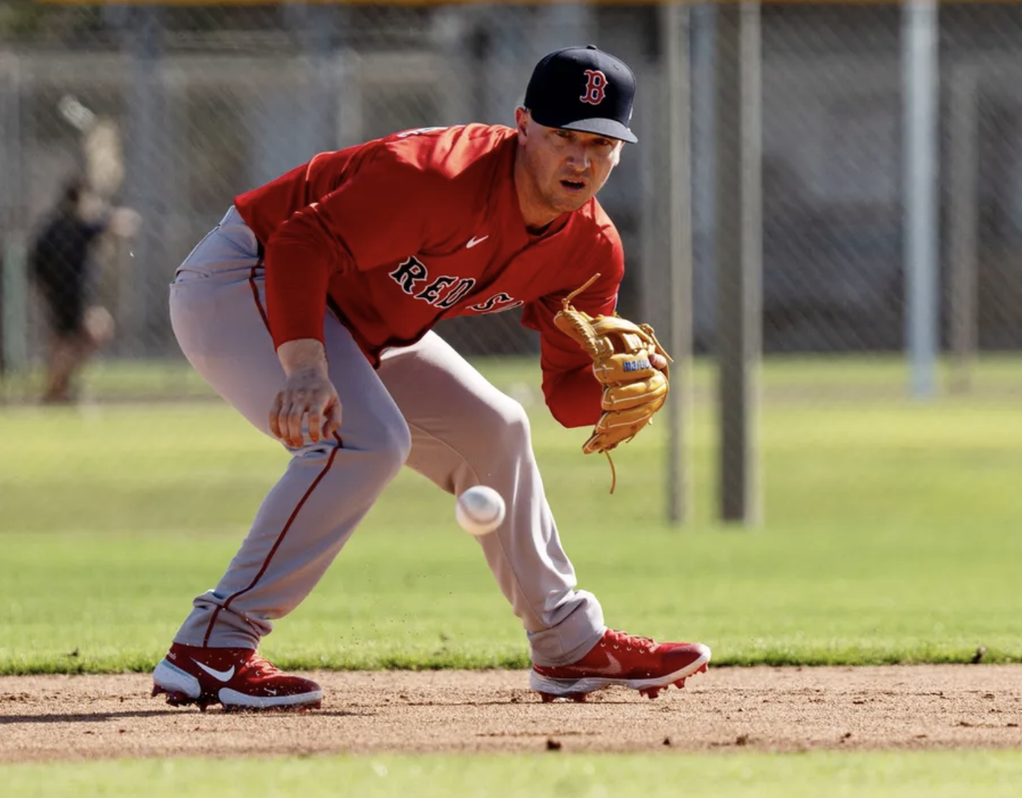 Rafael Devers and Alex Bregman Highlight Boston Red Sox Defensive Dilemma | Deadspin.com