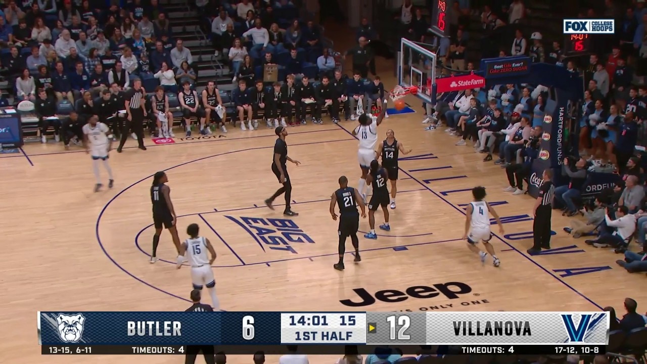 Villanova's Enoch Boakye throws down slam dunk to extend lead against Butler